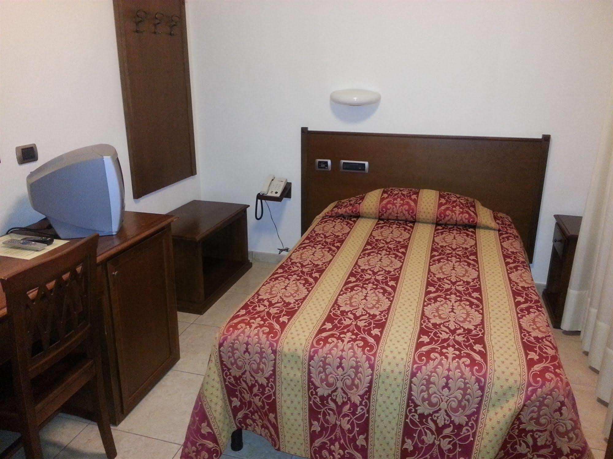 Hotel Tiziana Montepulciano Stazione 외부 사진