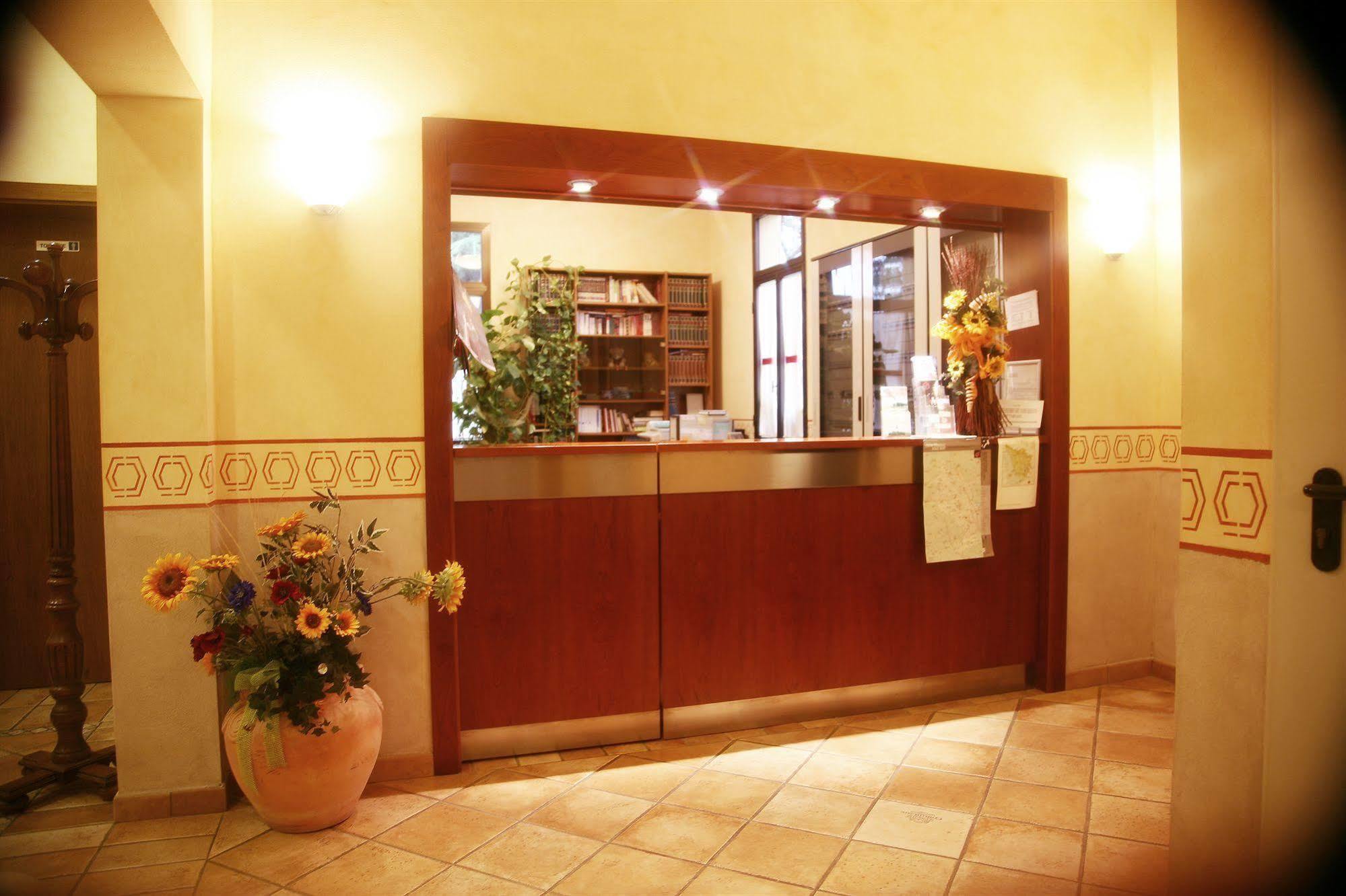 Hotel Tiziana Montepulciano Stazione 외부 사진