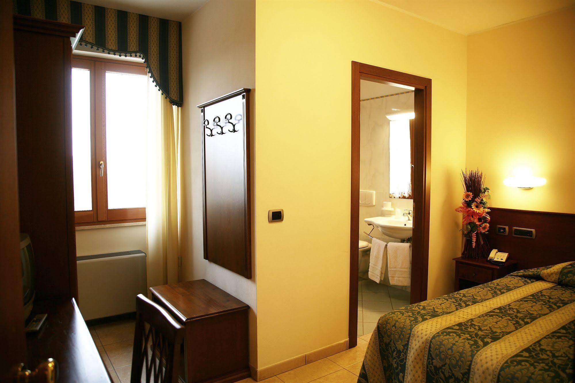 Hotel Tiziana Montepulciano Stazione 외부 사진