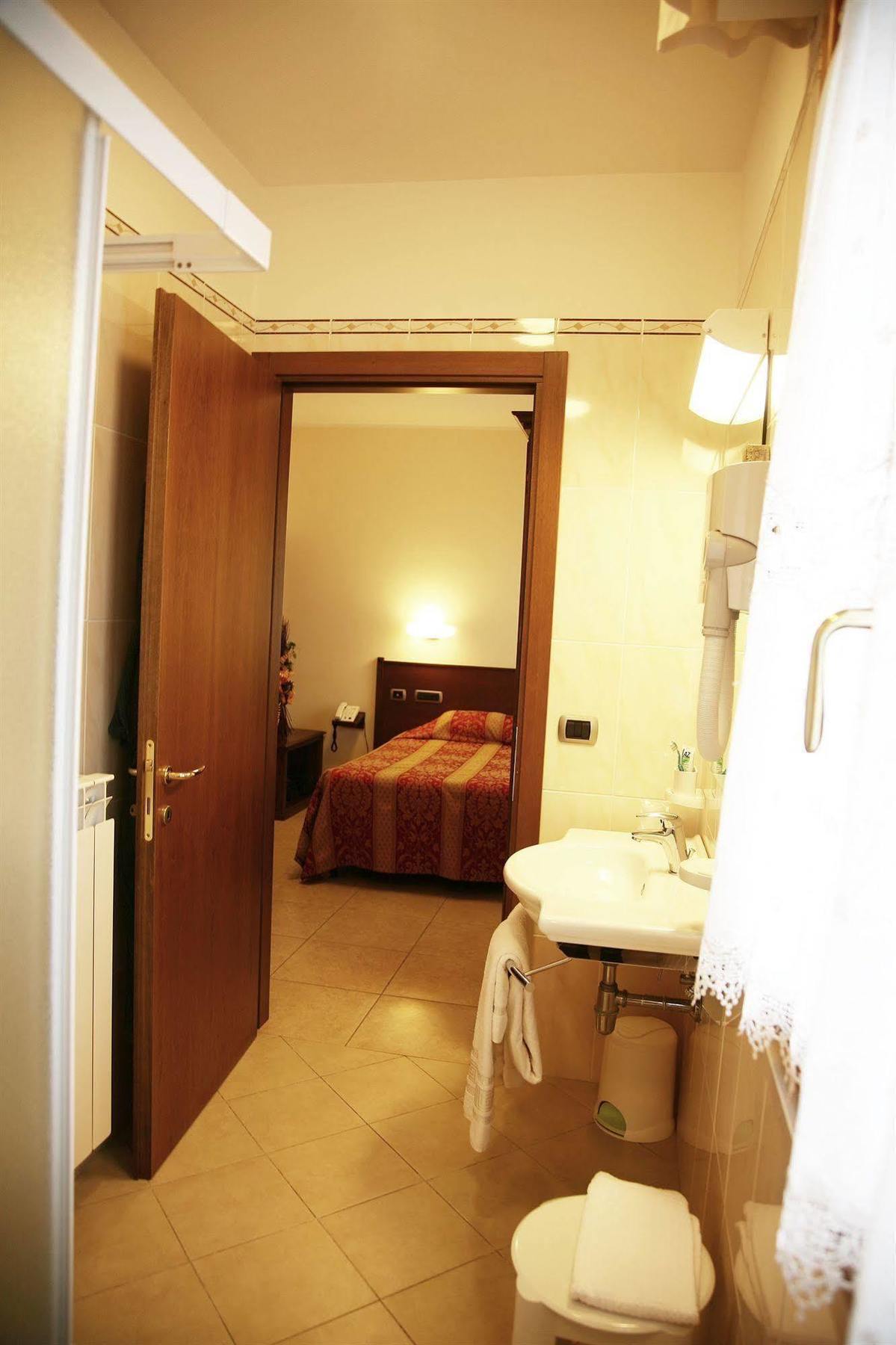 Hotel Tiziana Montepulciano Stazione 외부 사진