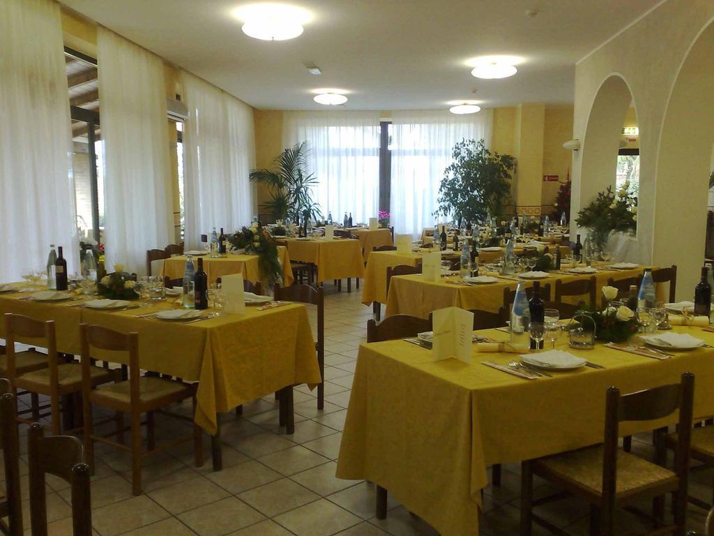Hotel Tiziana Montepulciano Stazione 외부 사진